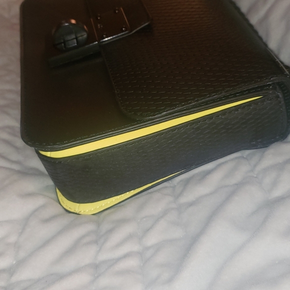 Purse - Picture 3 of 5